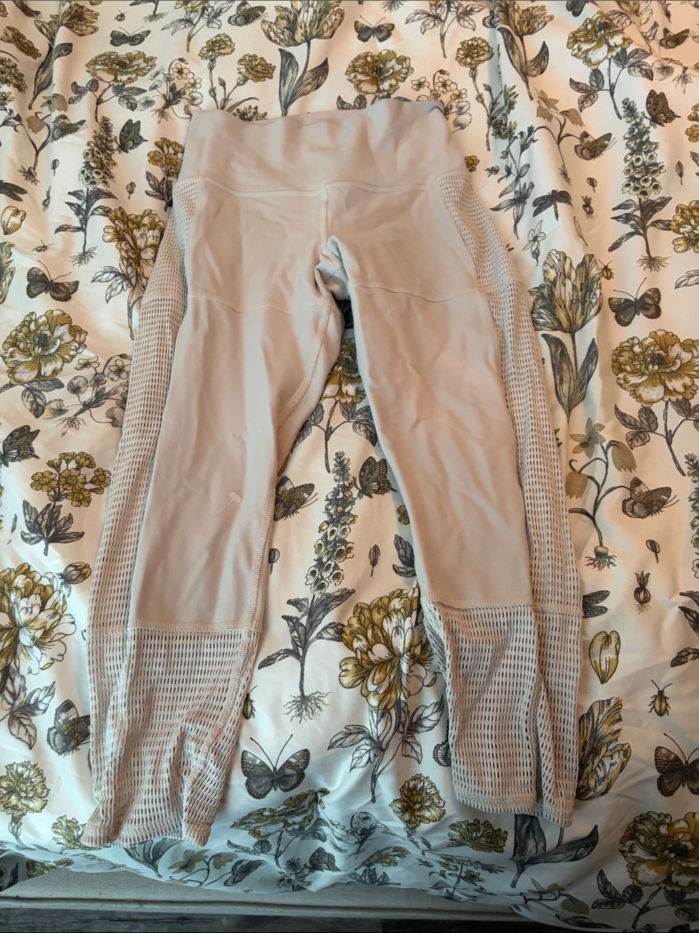 Alo Light Beige Athletic Leggings with Mesh Panels